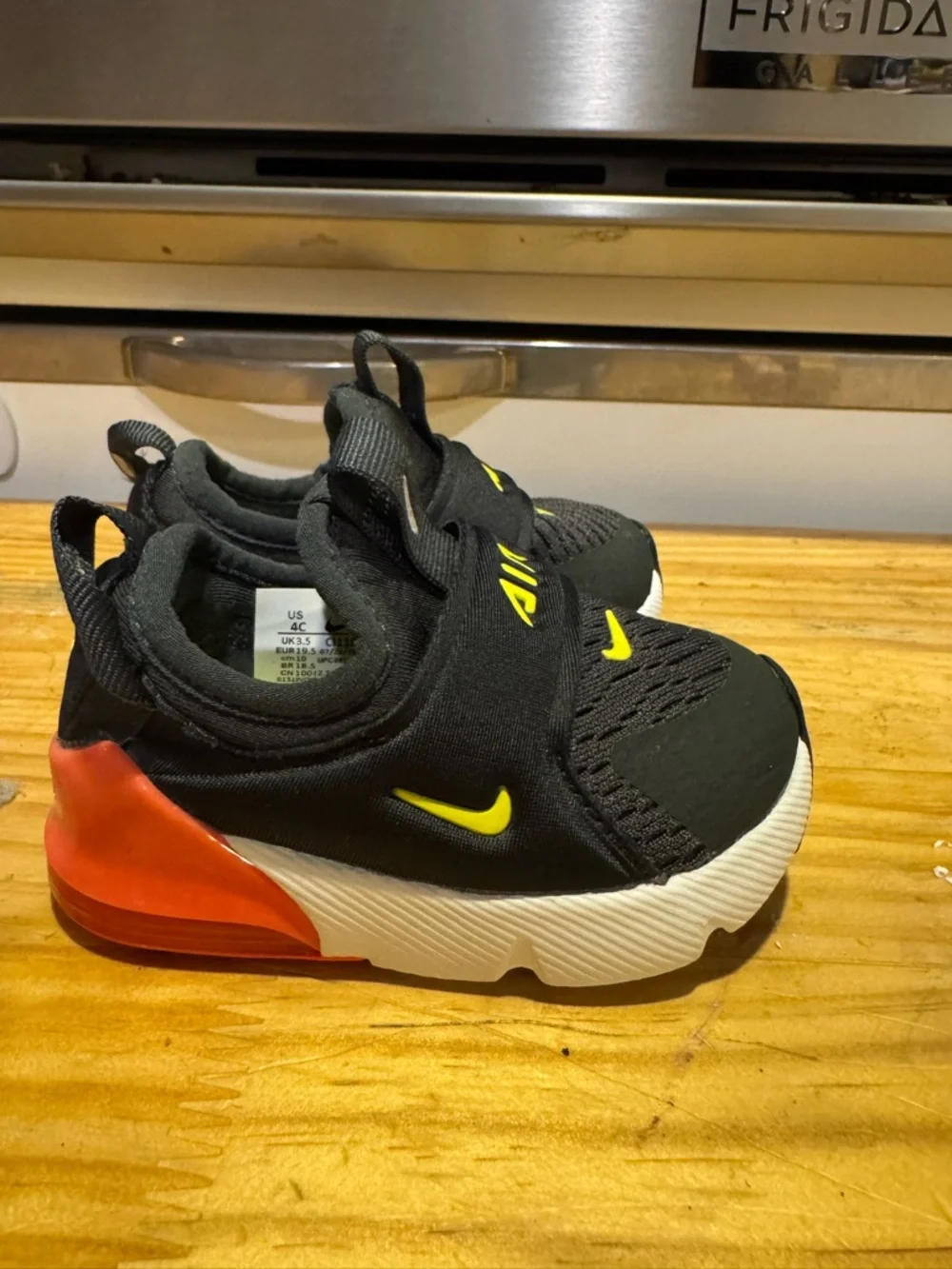 Nike Kids Black and Yellow AIR Strap Sneakers - Picture 2 of 3